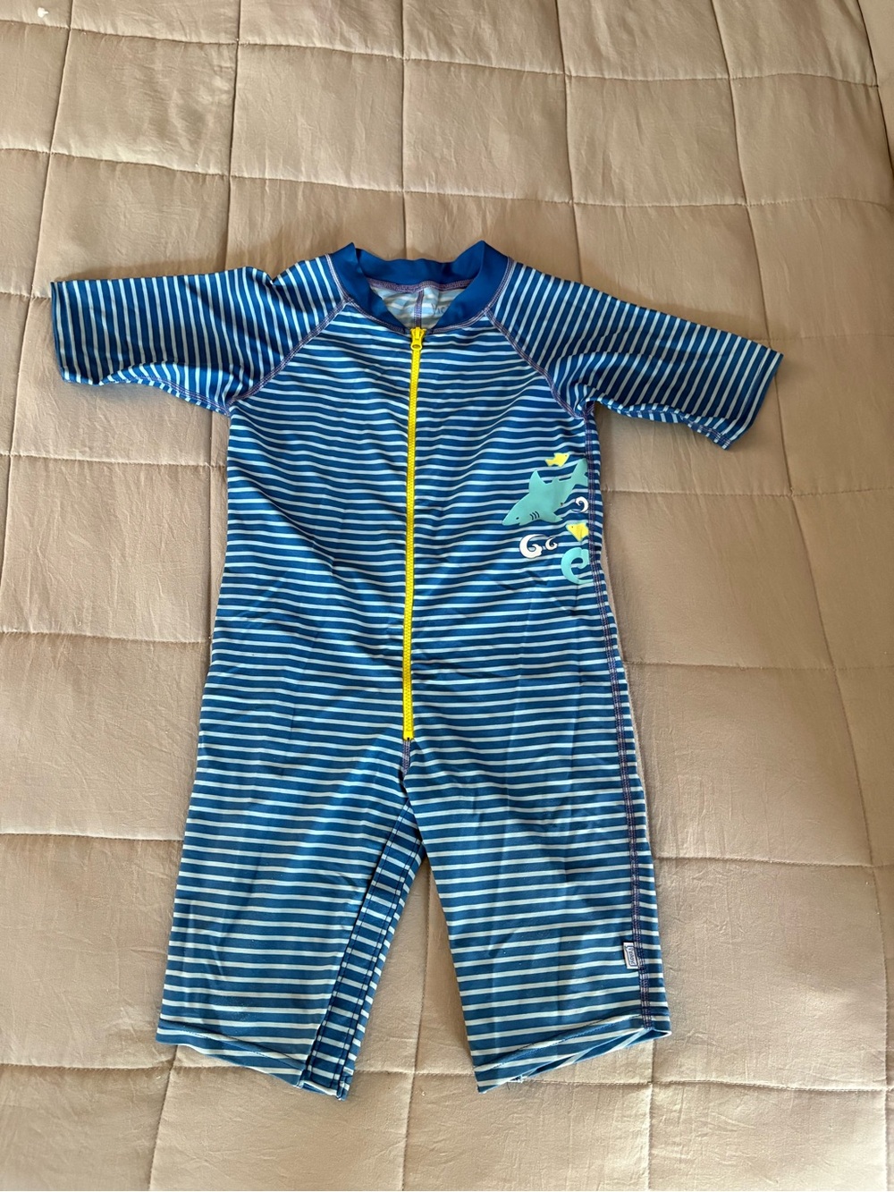 iPlay one piece swimsuit for toddler, size 3T